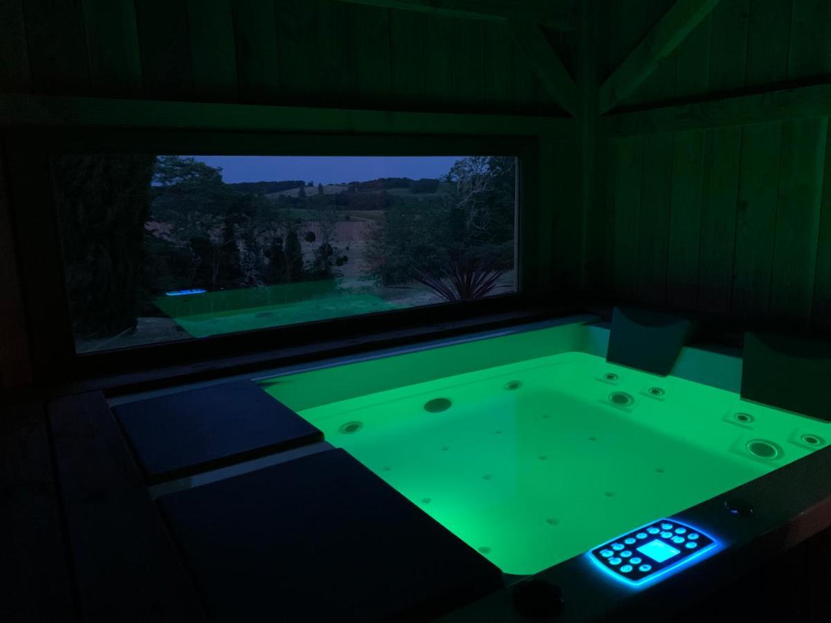 La Baleyssague Bed & Breakfast มาร์ม็องด์ ภายนอก รูปภาพ